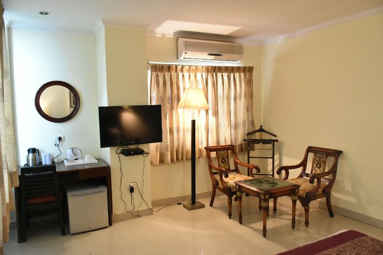 Hotel Lohias Delhi Airport