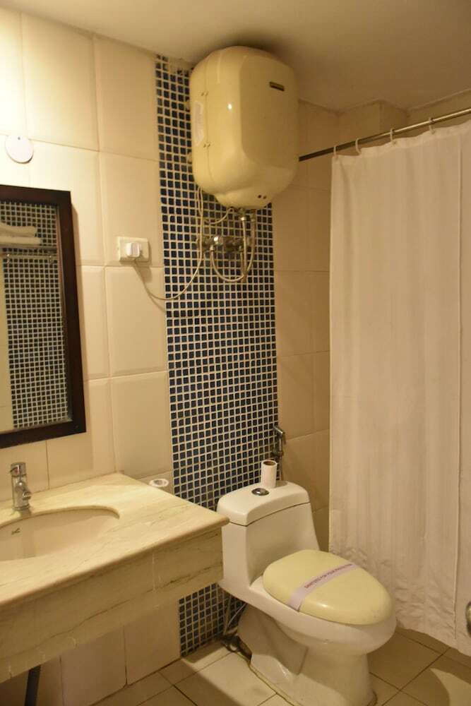 Hotel Lohias Delhi Airport