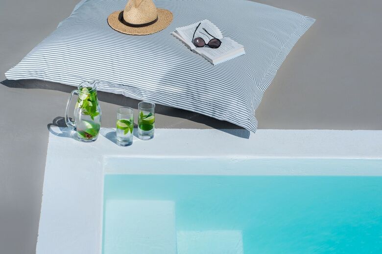 Azar Villas