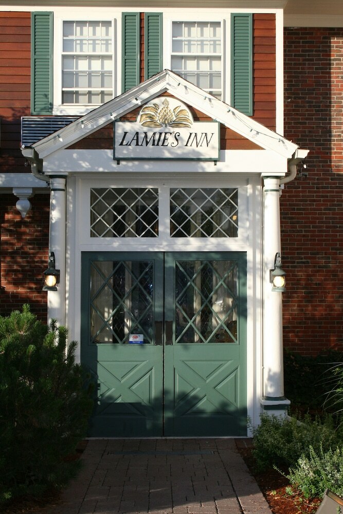 Posada Lamie's Inn And The Old Salt Restaurant