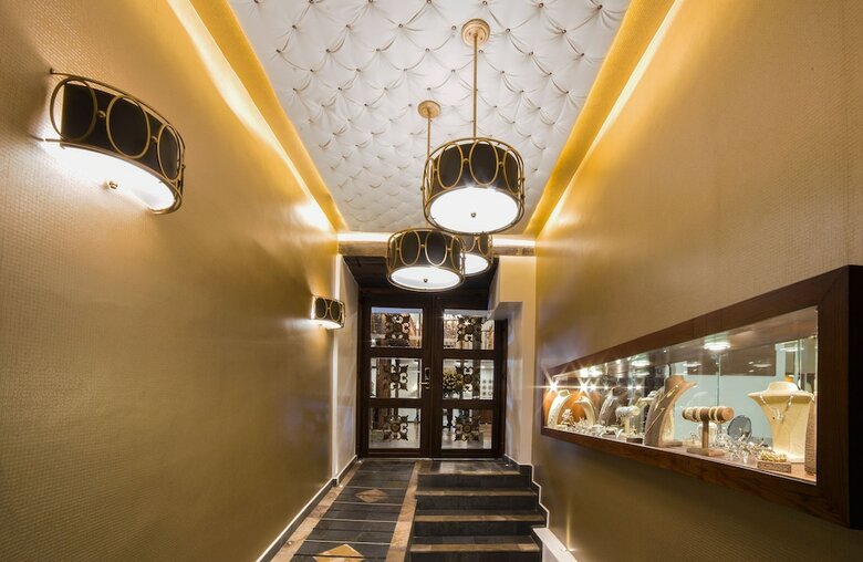 Felicia Hotel & Suites