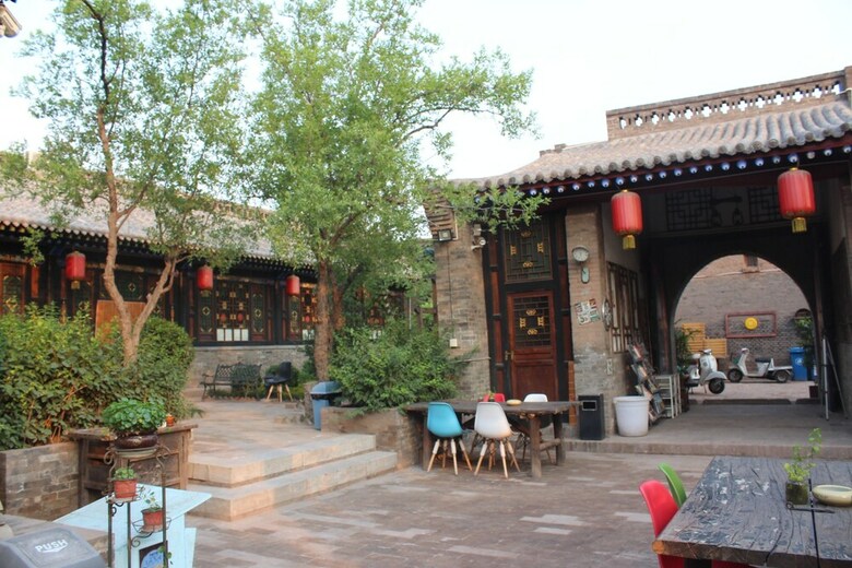 Hotel City Wall Old House.ji Residence