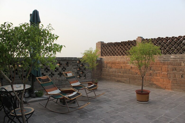 Hotel City Wall Old House.ji Residence