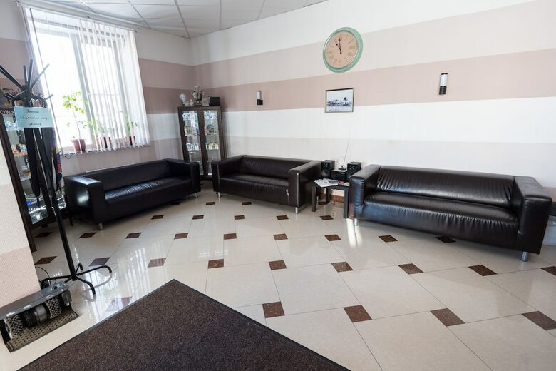 Hotel 1-st Train
