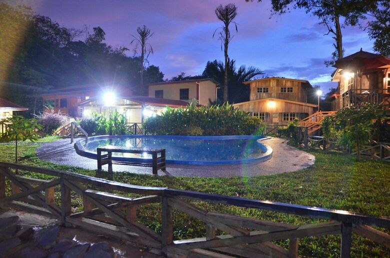 Borneo Tree House