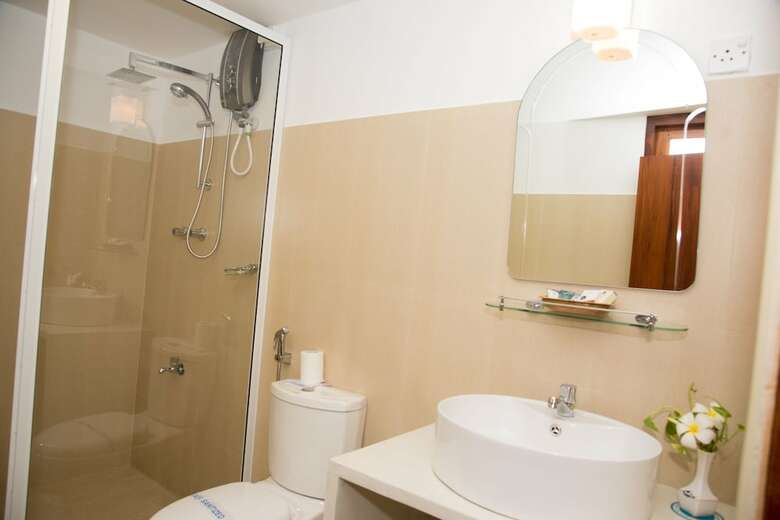 Hotel Goldi Villa
