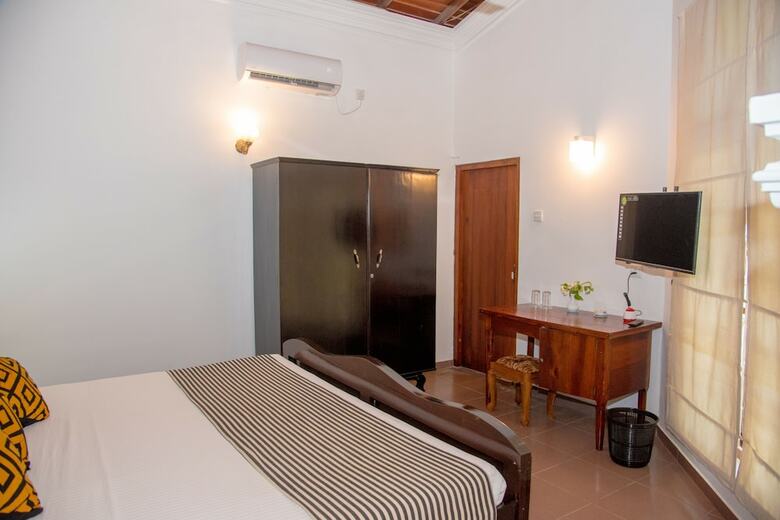 Hotel Goldi Villa