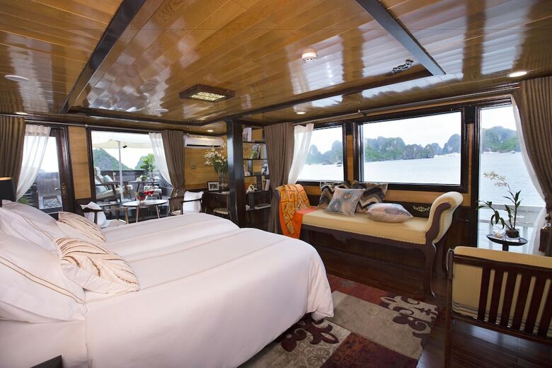 Hera Cruises