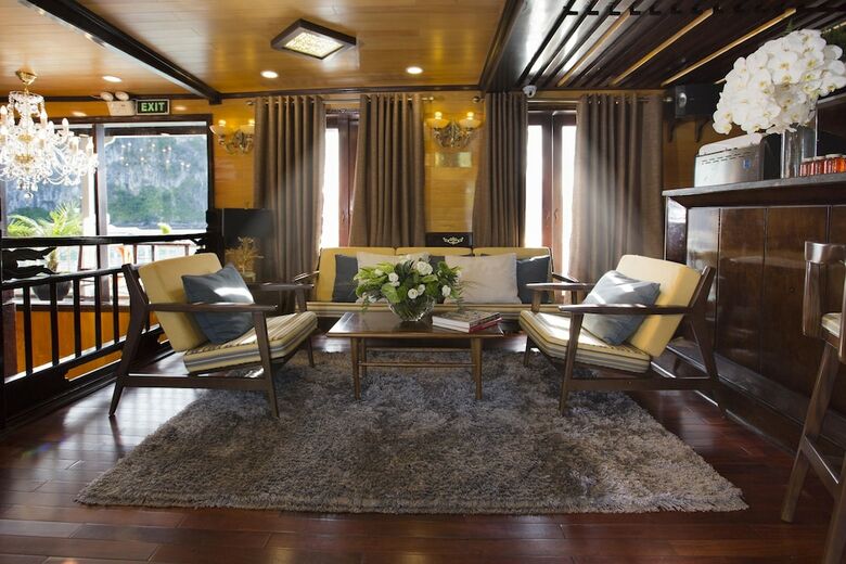 Hera Cruises