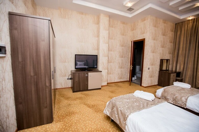 Travel Hotel