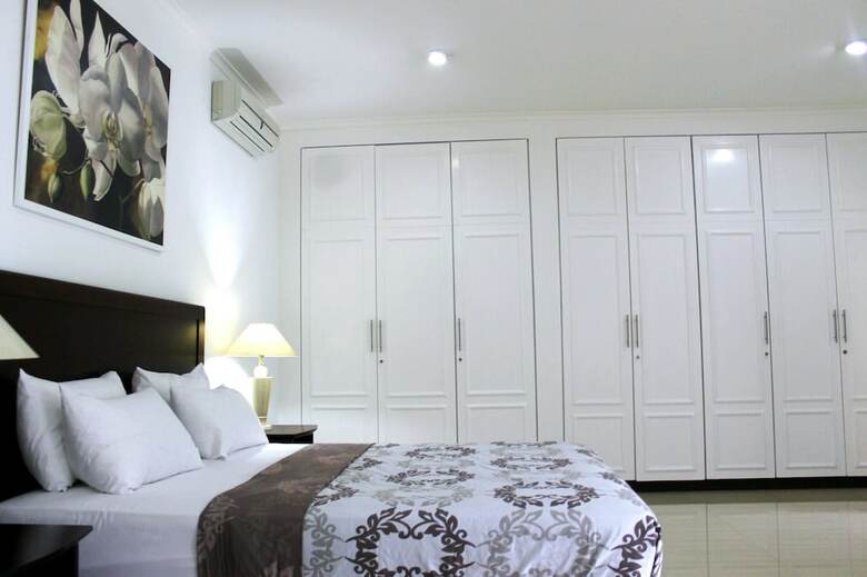 Siaga Raya 3 Villas