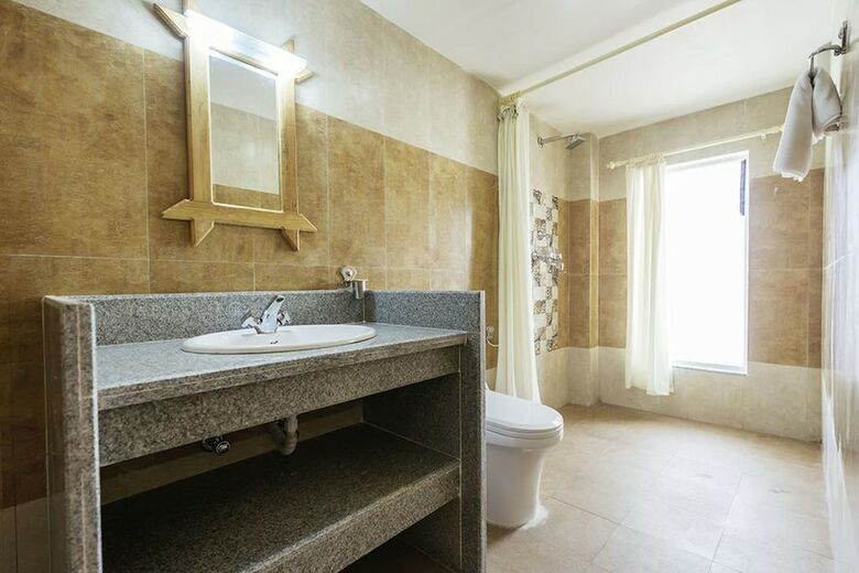 Tristar Hotel