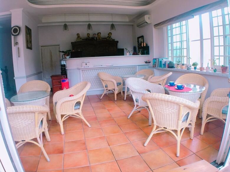 Riverside B&B
