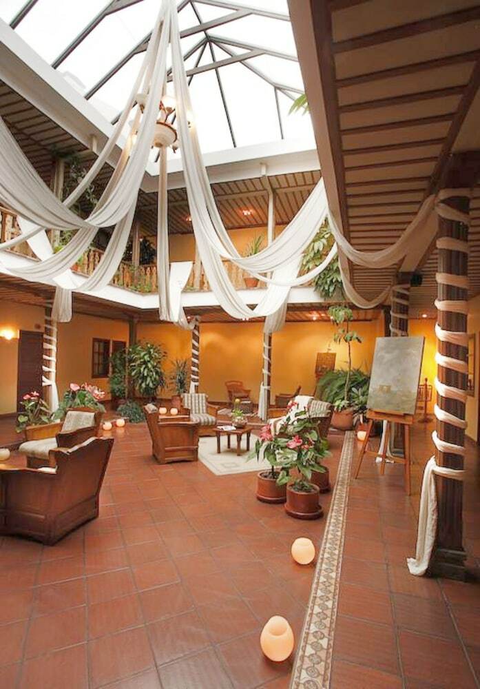 Hotel Carvallo