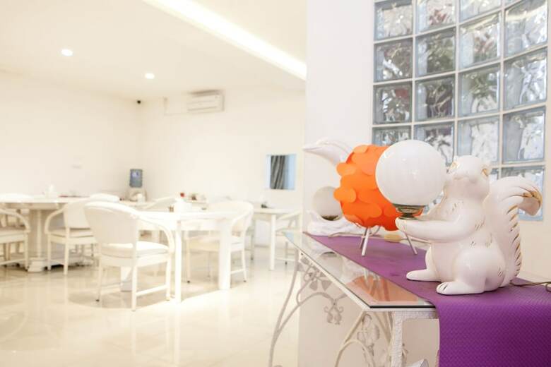 Hotel Reddoorz Near Padjajaran University 2