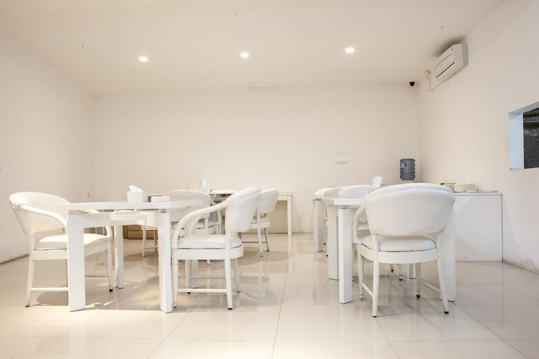 Hotel Reddoorz Near Padjajaran University 2