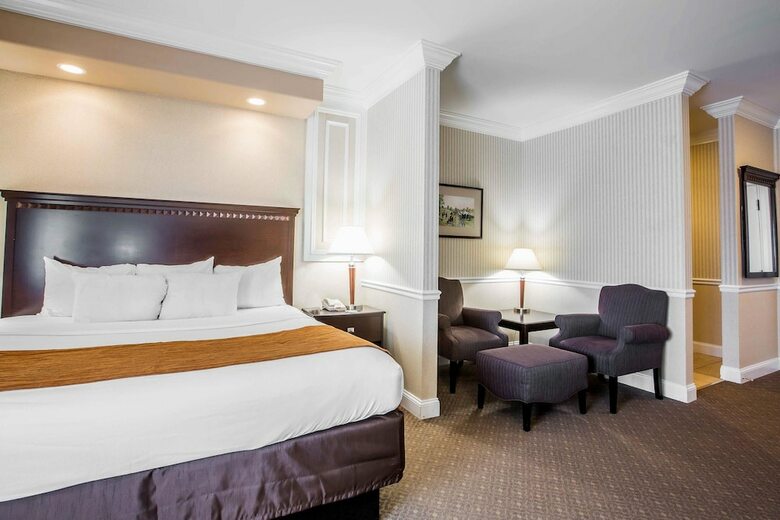 Hotel Comfort Inn & Suites Plattsburgh - Morrisonville