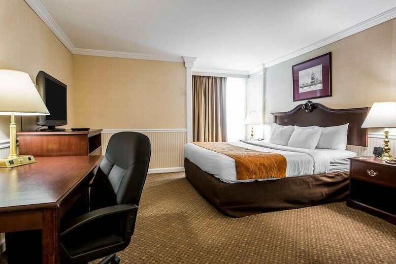 Hotel Comfort Inn & Suites Plattsburgh - Morrisonville