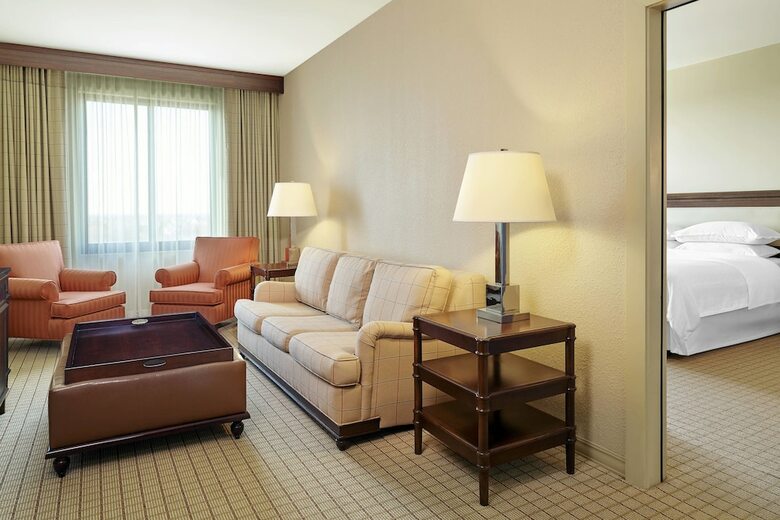 Sheraton Stonebriar Hotel