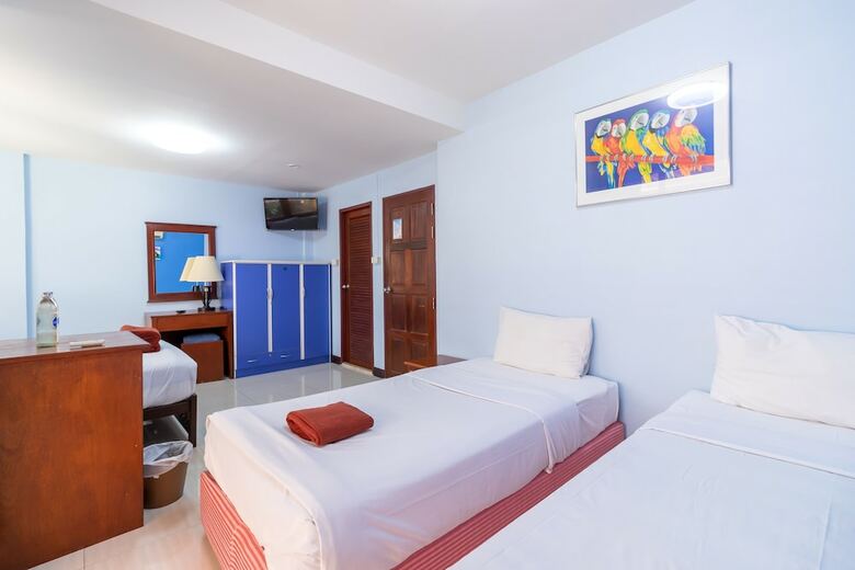 Thipurai Beach Hotel Annex