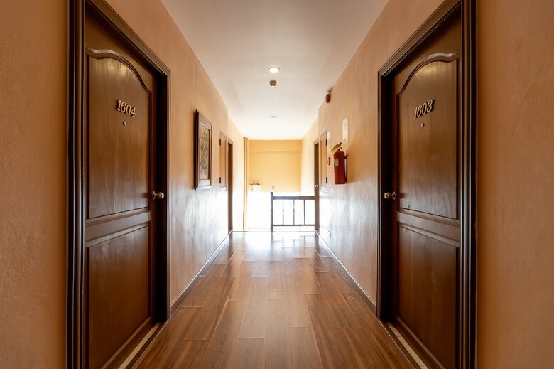 Thipurai Beach Hotel Annex