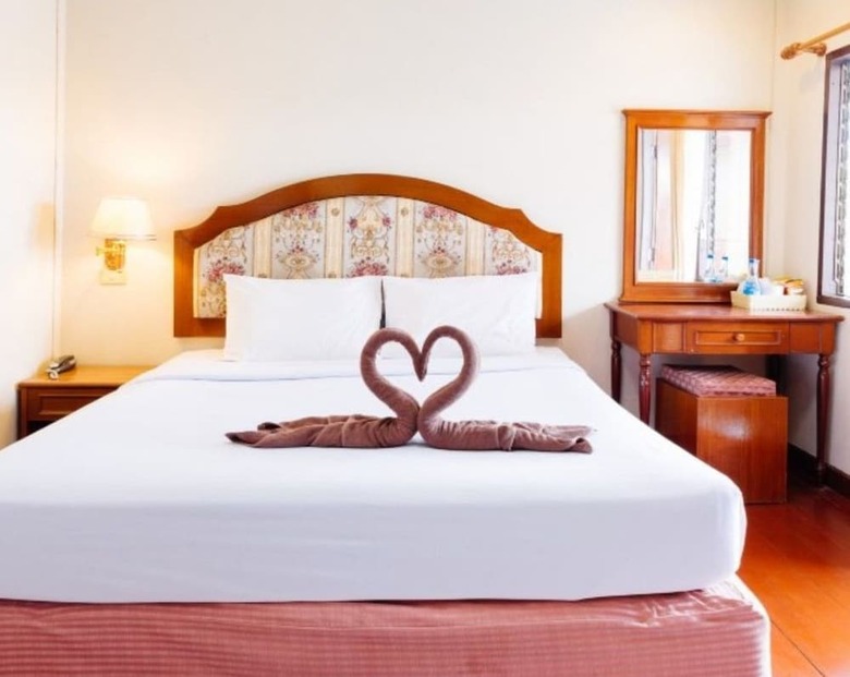 Thipurai Beach Hotel Annex