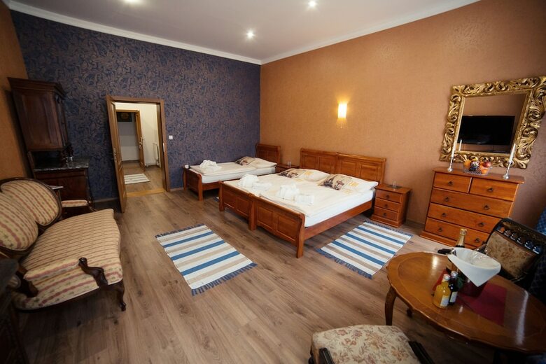 Hotel Bristol
