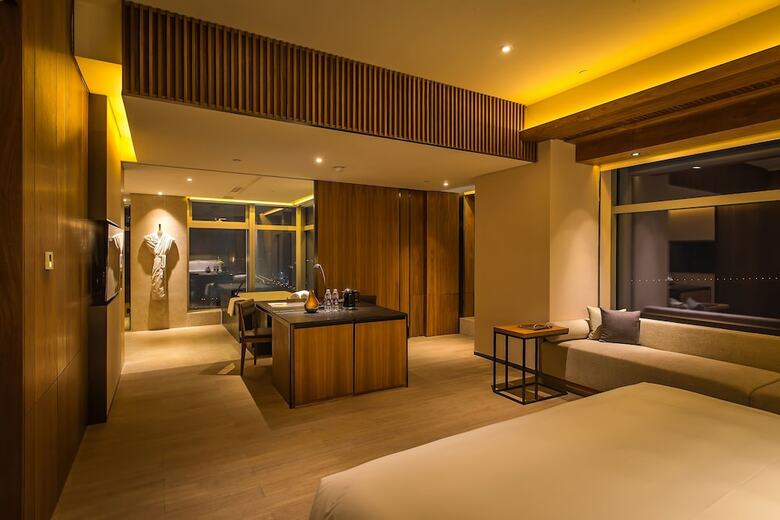 Aoluguya Hotel