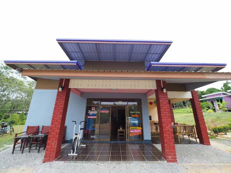 Hotel Anyaman Lanta House