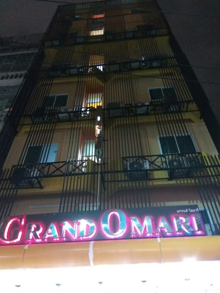 Hotel Grand Omari