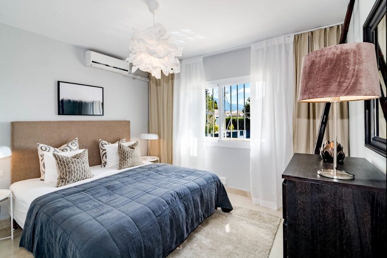 Apartamentos As10-apartment Aloha Sur-roomservice