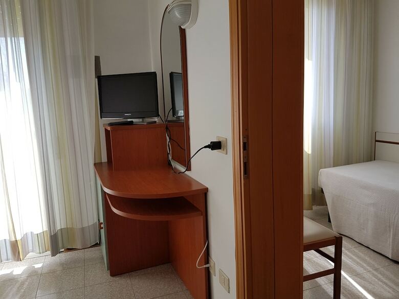 Posada Hotel Ceccarini 9