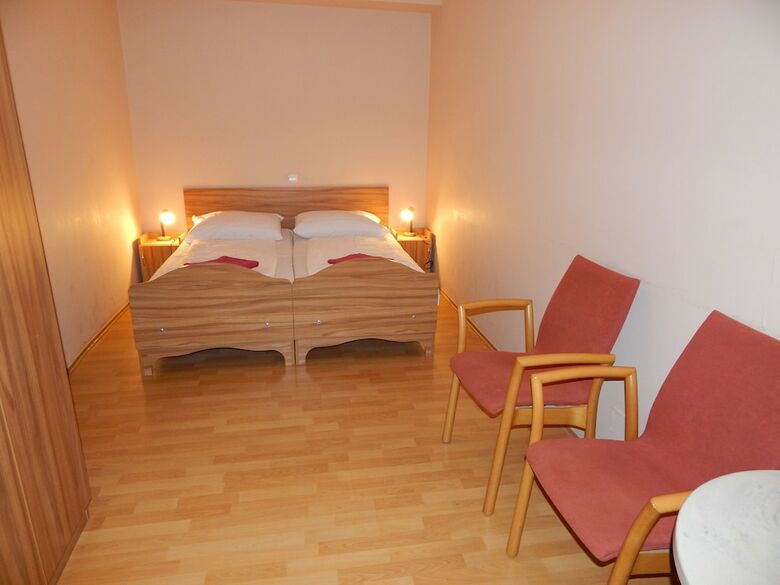 Apartamentos Kalvin Vendegszobak