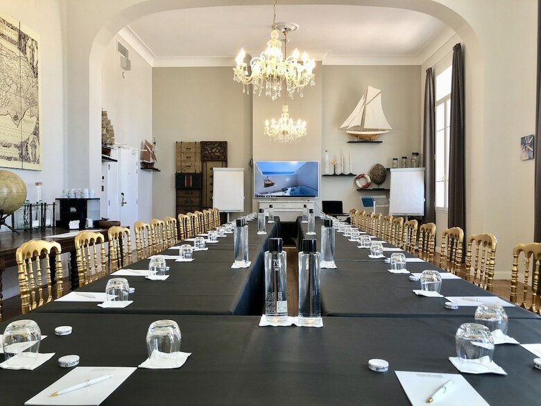 Grand Hotel Des Sablettes Plage, Curio Collection By Hilton
