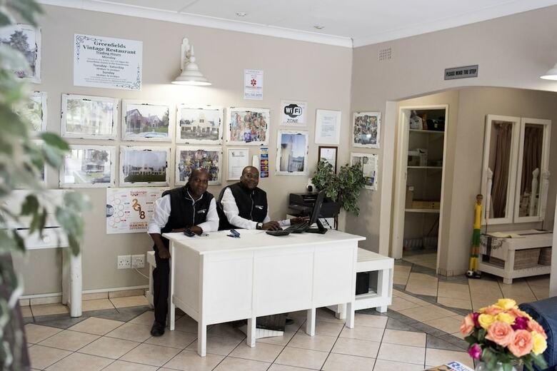 Hotel Greenfields Guest House