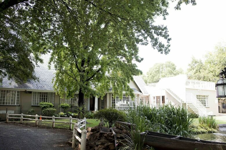 Hotel Greenfields Guest House