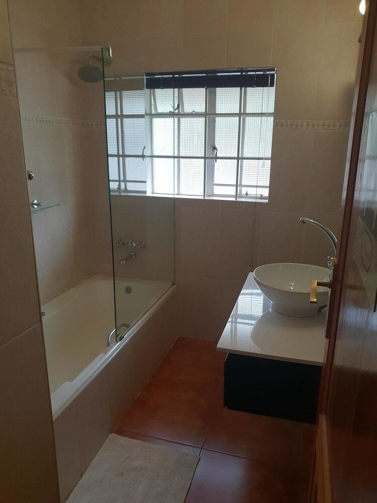 Hotel Greenfields Guest House