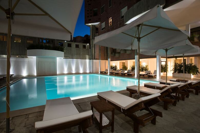 Hotel Seven Suite