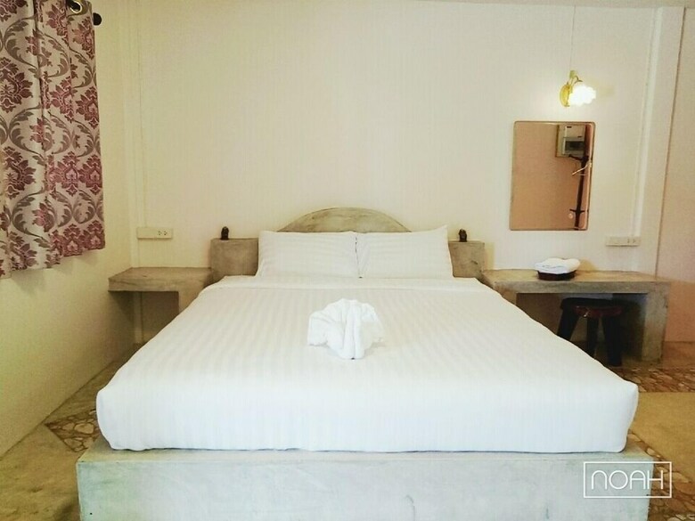 Hotel Baanchangkaew Huahin Resort