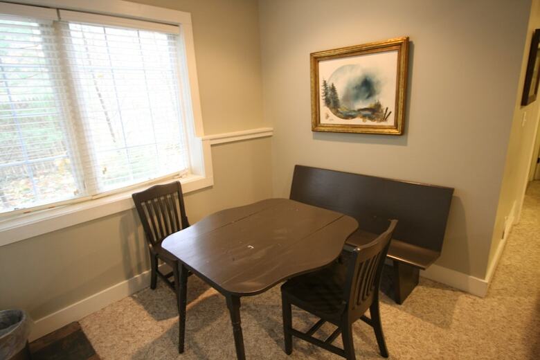 Goldberry Woods Bed & Breakfast-microfarm-cottages