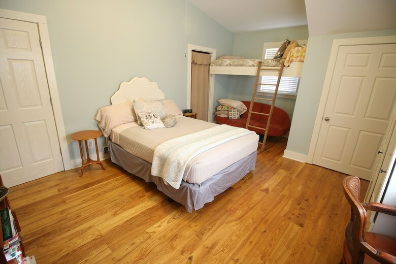 Goldberry Woods Bed & Breakfast-microfarm-cottages