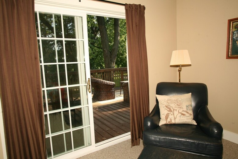 Goldberry Woods Bed & Breakfast-microfarm-cottages
