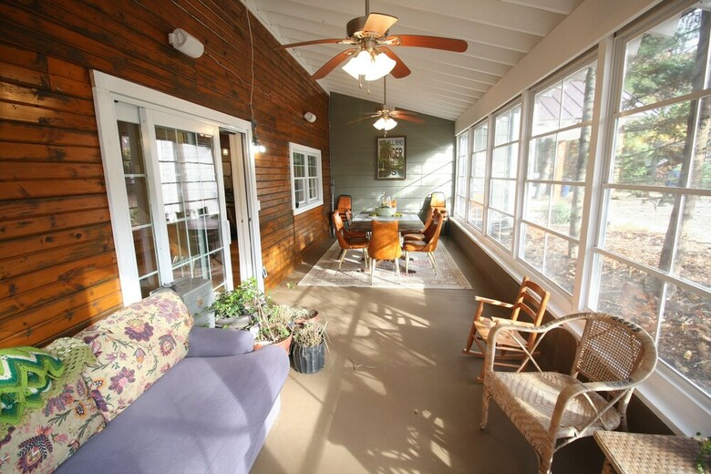 Goldberry Woods Bed & Breakfast-microfarm-cottages