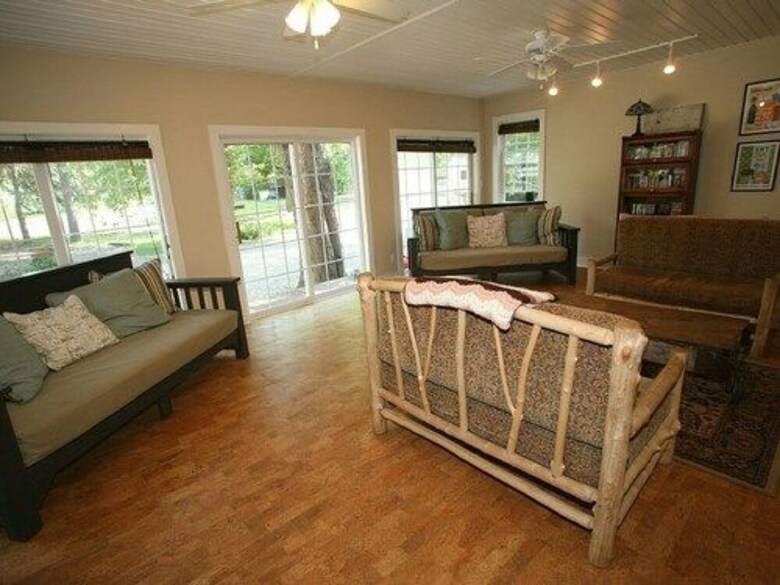Goldberry Woods Bed & Breakfast-microfarm-cottages