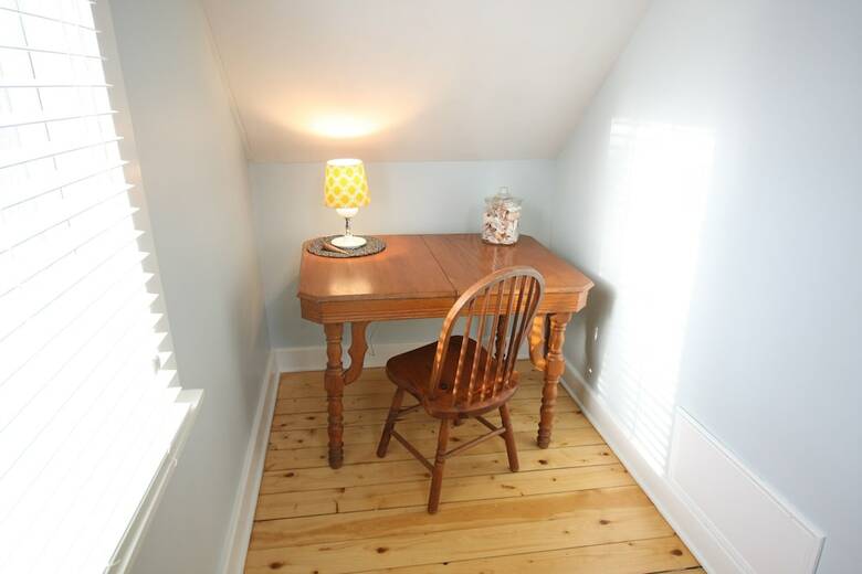 Goldberry Woods Bed & Breakfast-microfarm-cottages