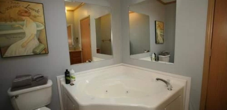 Goldberry Woods Bed & Breakfast-microfarm-cottages