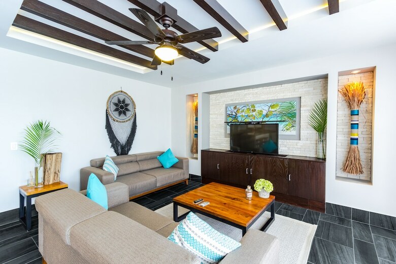 Kasa Hotel Parota