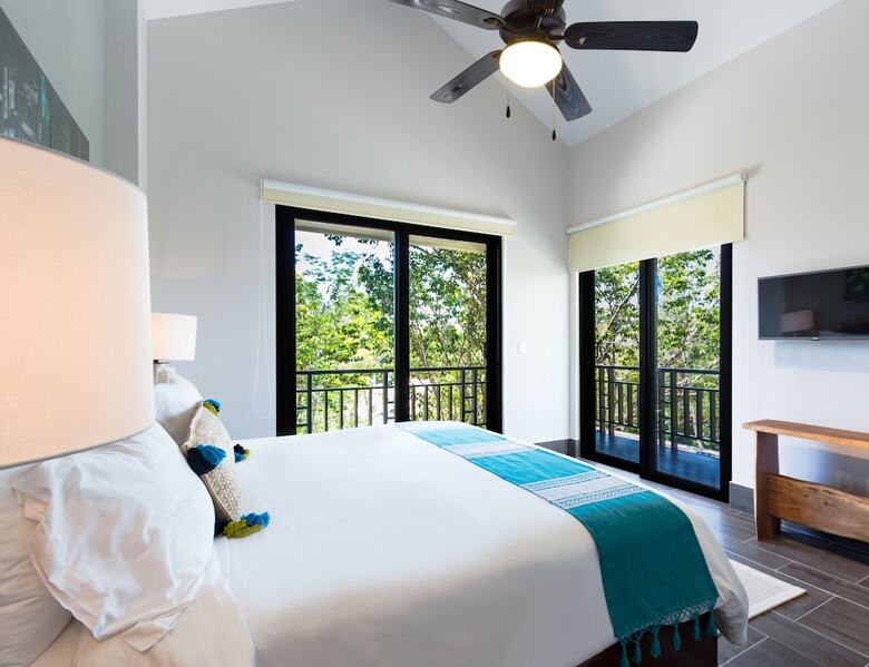 Kasa Hotel Parota