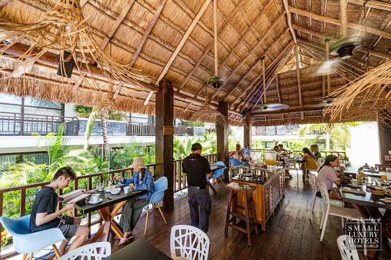 Kasa Hotel Parota