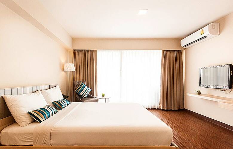 Samran Place Hotel